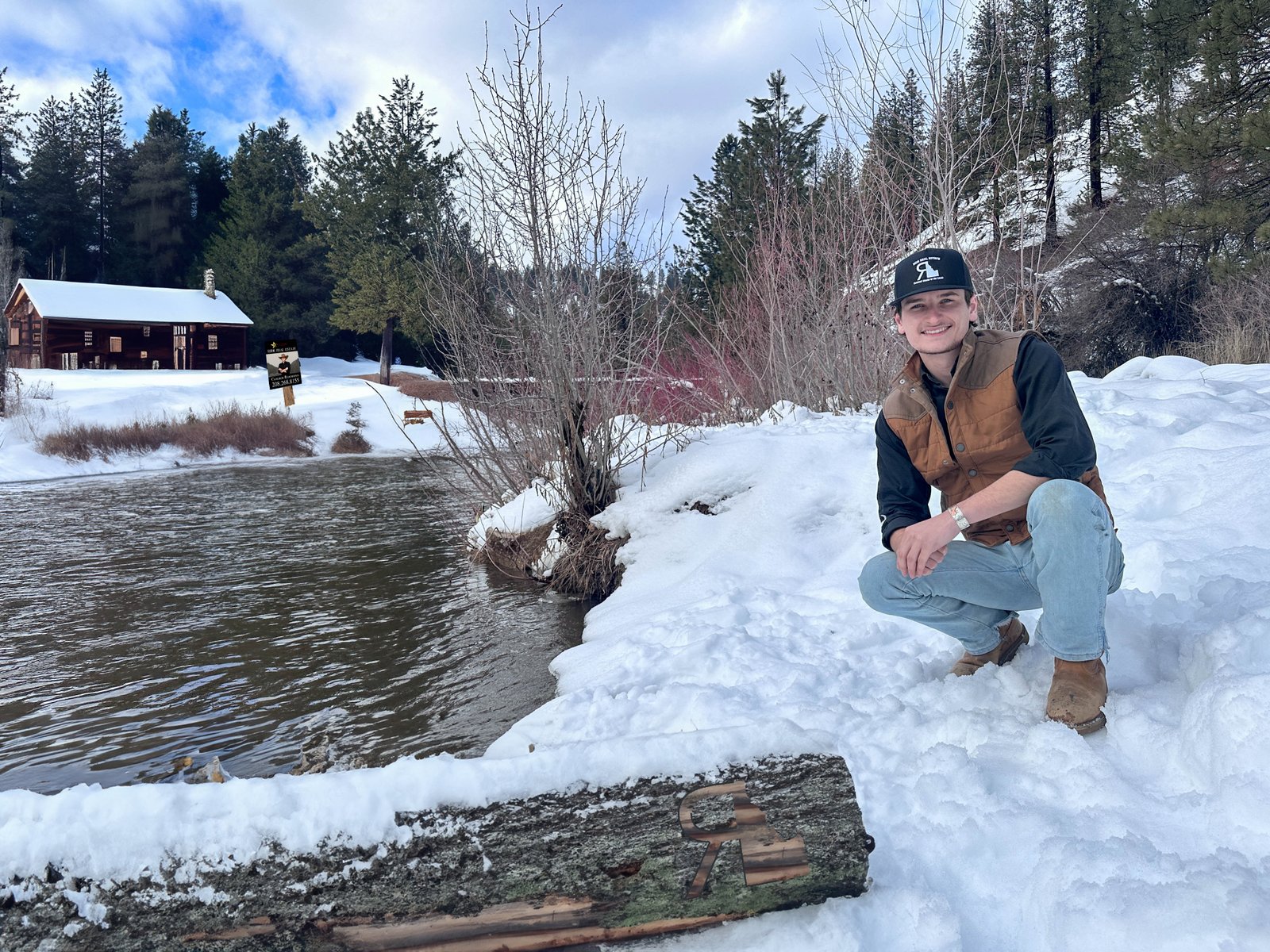 Cameron Ridenhour outdoors in Southwest Idaho